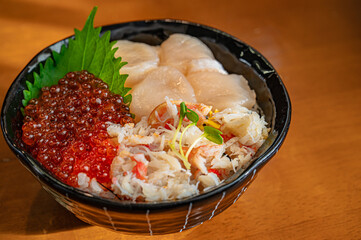 蟹とイクラと帆立の海鮮丼
