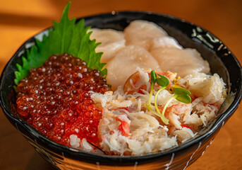 蟹とイクラと帆立の海鮮丼