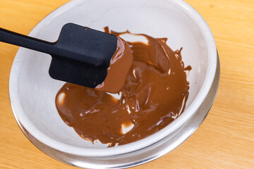 バレンタイン　湯煎　チョコ　ゴムヘラ