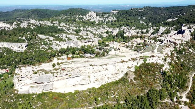 vieux village traditionnel dans le sud de la France: les baux de Provence