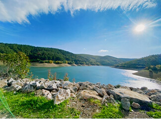 Obraz premium lake and mountains