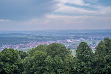 Obraz premium Dorf im Tal