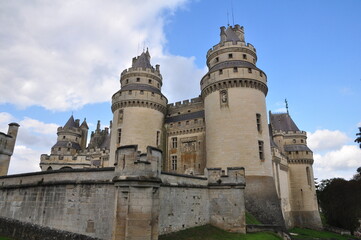 Fototapeta na wymiar The beautiful castel of Pierrefonds in France