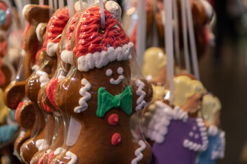 Fototapeta na wymiar christmas gingerbread man cookies with candy