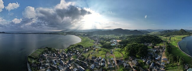 京丹後市久美浜湾と小天橋　長閑な集落と田園風景　パノラマ撮影