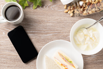 カロリー計算をしながら軽めの食事