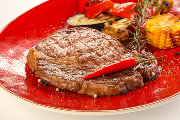 Delicous steak ribeye wtith vegetables