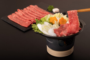 黒毛和牛　牛肩ロースすきやき肉