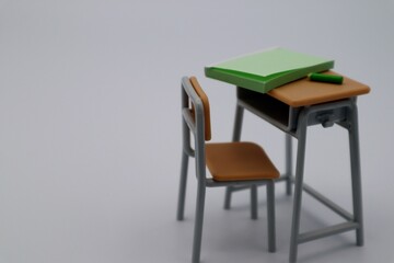 机と椅子のミニチュアのクローズアップ