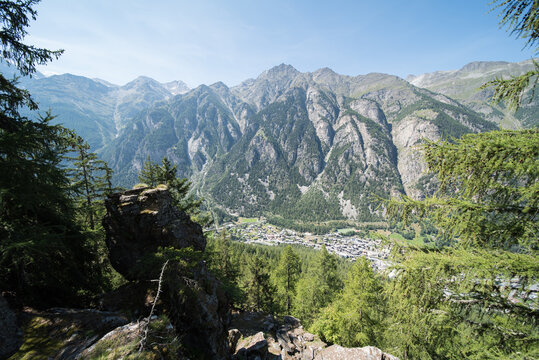 landscape and view of the matter valley from the europa hiking trail. The hiking trail goes from Gr&auml;chen to Zermatt.