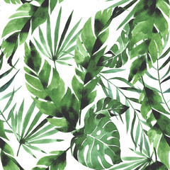 Aquarell Musterdesign mit tropischen grünen Blättern auf weißem Hintergrund. Palmblätter, Monstera, Bananenblätter. Regenwald.