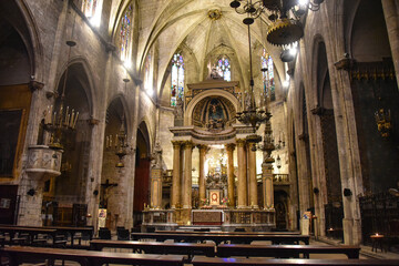 Obraz premium Barcelona, Spain - 23 Nov, 2021: Interior of the Basilica dels Sants Martirs Just i Pastor church, Barcelona, Catalonia, Spain