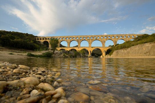 Pont du Gard - Antico acquedotto Romano - Francia