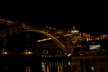 Fototapeta na wymiar Ponte Luis I Porto