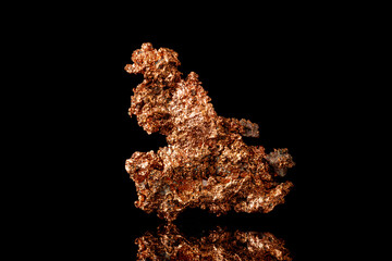Fototapeta premium Macro mineral stone Copper on black background