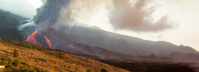 Cumbre Vieja / La Palma (Canary Islands) 2021/10/25. Panoramic view of the Cumbre Vieja volcano...