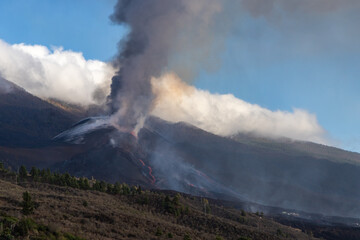 Cumbre Vieja / La Palma (Canary Islands) 2021/10/25. General view of the Cumbre Vieja volcano...