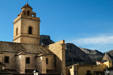 Fototapeta na wymiar Church of San Pedro in the square of Polop village