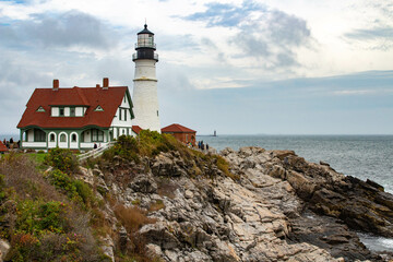 Fototapeta na wymiar Lighthouse on a rocky coast