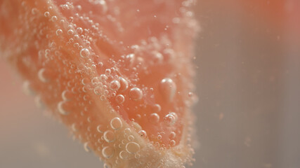 Fototapeta premium closeup shot of tonic with grapefruit slices