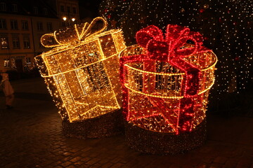 Bożonarodzeniowe świąteczne dekoracje na rynku w Bydgoszczy