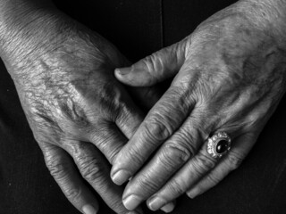 Fototapeta premium hands of an old lady