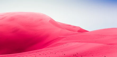  Contrast oranje duinen en blauwe lucht. Woestijnduinenlandschap met contrasterende luchten. Minimale abstracte achtergrond. 3D-rendering © ekostsov
