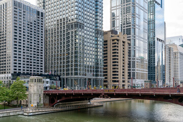 Fototapeta premium Chicago and the Chicago River