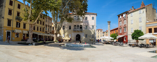 Panorama of Petar Zoranic square in downtown Zadar - obrazy, fototapety, plakaty