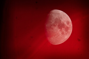 Red Moon