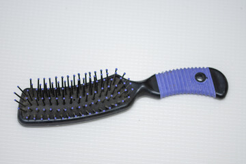 a black women's comb