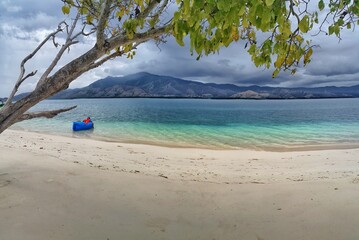 17 Islands or Pulau Tujuhbelas is a collection of actually more than twenty islets forming a marine park called ‘Taman Wisata Alam Laut 17 Pulau Riung’ on Flores’ northern coast.