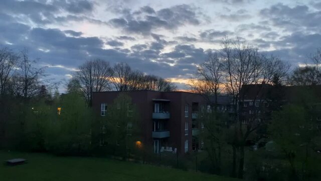 Sonnenaufgang im Garten in Hamburg Fuhlsbüttel