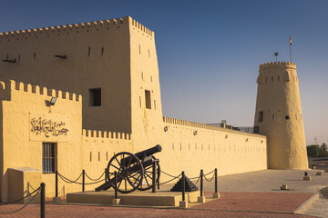 View to the Falaj Al Mualla fort - obrazy, fototapety, plakaty