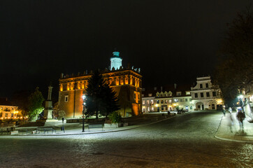 Fototapeta na wymiar Sandomierz nocą rynek 