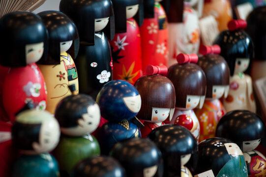 Kokeshi, are simple wooden Japanese dolls that have been crafted for more than 150 years as a toy for children..