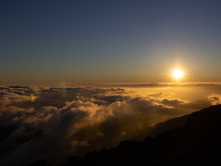 阿蘇山高岳山頂からの朝焼け