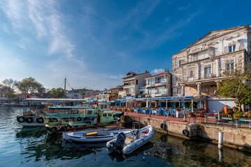 Fototapeta na wymiar Burgazada Island harbour view in Istanbul