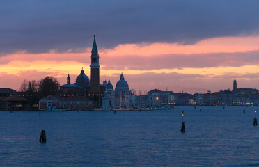 Fototapeta premium Jachthafen, Compagnia della Vela San Giorgio vor der Insel San Giorgio Maggiore, Marina: Compagnia della Vela San Giorgio, Venedig, Veneto, Italien