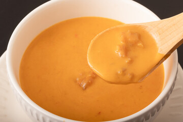 オマール海老のクリームビスクスープ