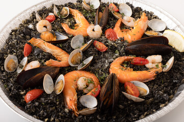 イカ墨パエリア