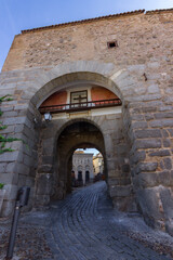 Fototapeta na wymiar The Valmardon gate in Toledo (Spain)