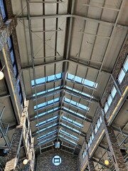 Obraz premium 카페의 높고 멋진 천장