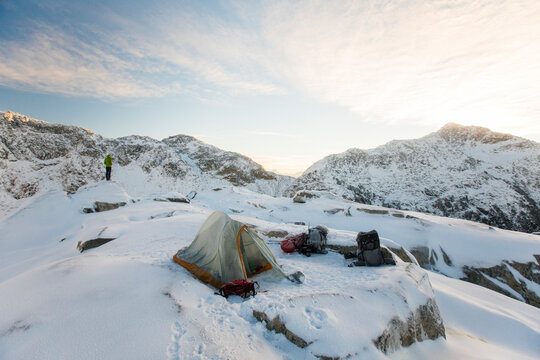 Winter camping in Pinecone Burke Provincial Park.