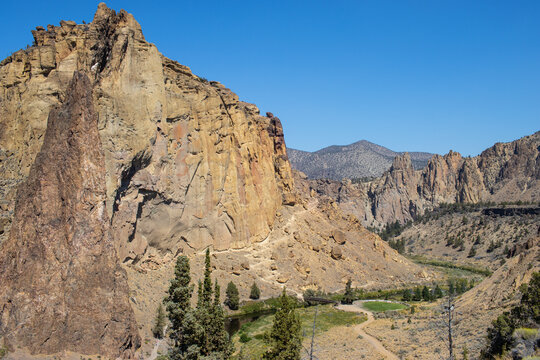 Smith Rock Oregon