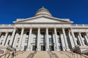 Fototapeta na wymiar Sunny view of the Utah State Capitol