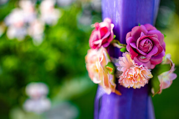 A beautiful arangement of flowers for a wedding of happy couple in love
