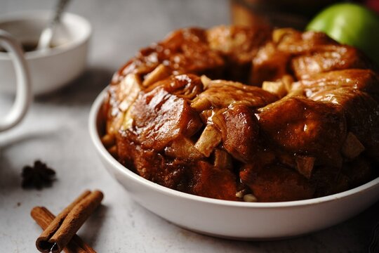 Homemade Caramelized Apple Monkey Bread, selective focus