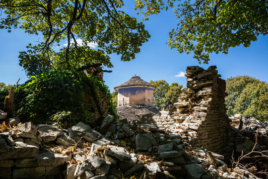 Greece, Epirus, Zagori, Monastery of Profitis Iliasin summer