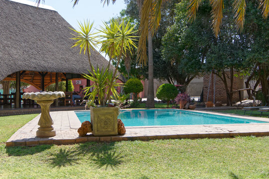 Pool der Ombinda Lodge